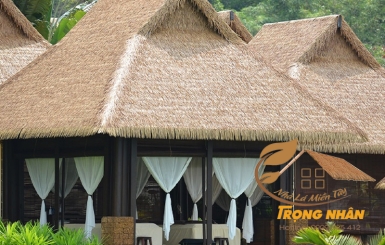 Đơn vị thi công lá cỏ tranh lợp nhà uy tín | Nhà Lá Miền Tây