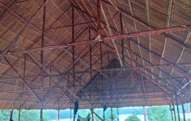 Làm Nhà Lá – Giải pháp nhà ở tiết kiệm, mát mẻ và gần gũi thiên nhiên