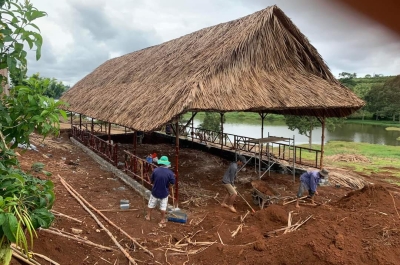 Chi phí thi công nhà mái lá cho Resort, quán Cafe là bao nhiêu?