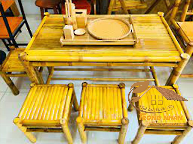 Bàn ghế đôn