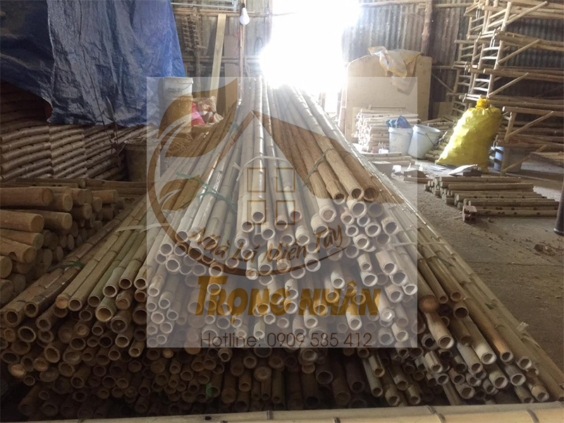 Công trình xây dựng bằng tre truyền thống có nhiều hạn chế, đặc biệt là khi nói đến các cấu trúc lớn, kiên cố