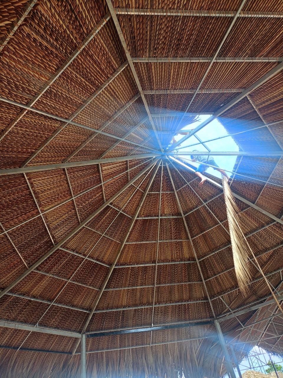 xây nhà lá miền tây