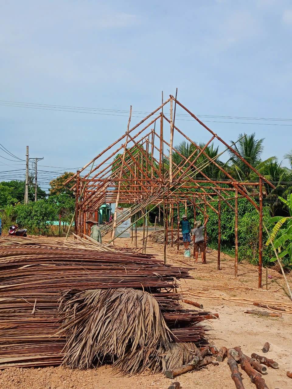 xây nhà lá miền tây